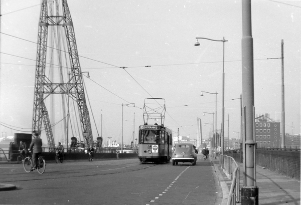 500, lijn 12, Boompjes, 31-7-1961 (H.M. Mertens)