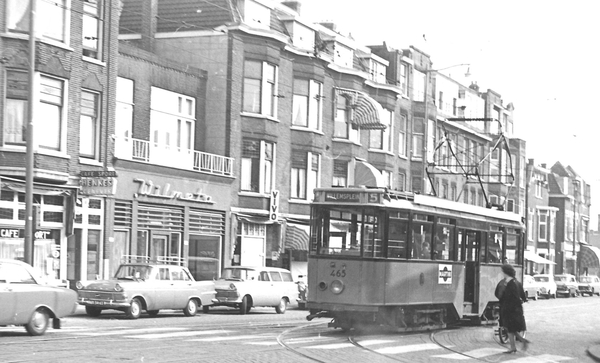 465, uitrukkende lijn 5, Straatweg, 1965 (Coll. Stichting RoMeO)