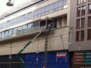 Op 26-9 begonnen met ontmanteling van het Aquarium aan de gevel. 