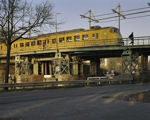 2000 ijzeren spoorbrug leidschendam