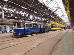 144 staat in de remise Lekstraat