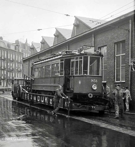 Amsterdam huilt, een klassieke tweeassige naar de sloop