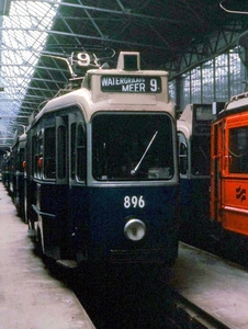 GVB 896 kreeg in 1967 polyester beplating.