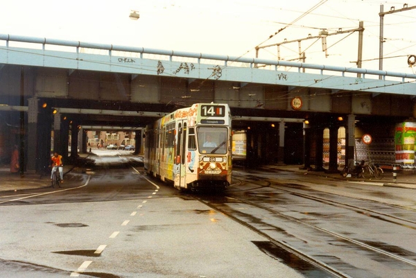 Hier een foto van 2.7.1996 toen de 14 nog een andere route had