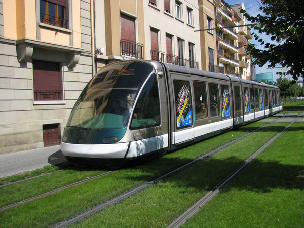 CTS_1009_(E)_Rue_du_Landsberg_Strasbourg20090729