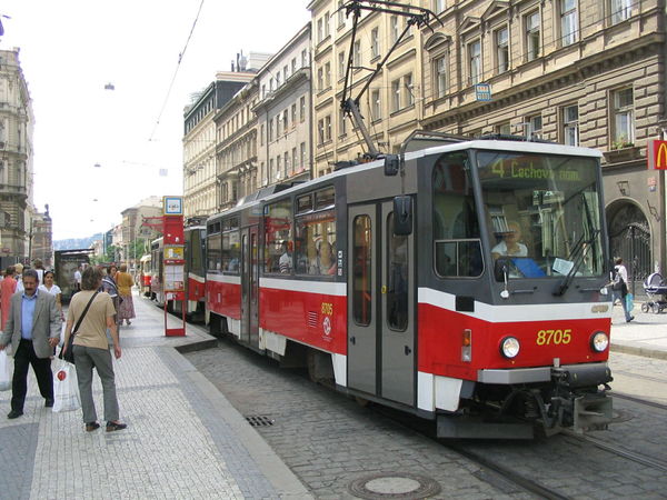 DPP_8705_8706_(4)_Jugoslavska_Praha20050713