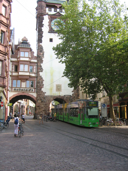 VAG_257_(2)_Kaiser_Joseph_Strasse_Freiburg20060720