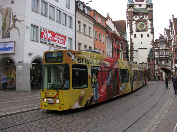 VAG_260_(5)_Kaiser_Joseph_Strasse_Freiburg20110730