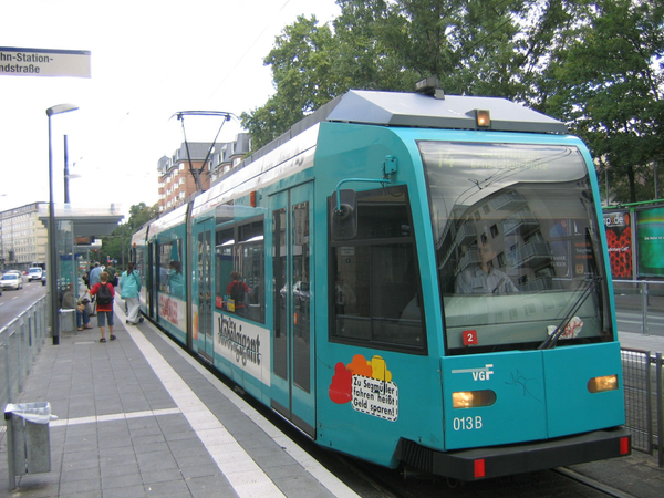 VGF_013_(14)_Hanauer_Landstrasse_Ftankfurt20060810