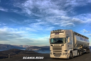 SCANIA-R580