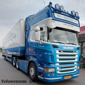 SCANIA-R560