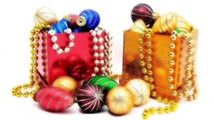Christmas_gifts_laptop_background