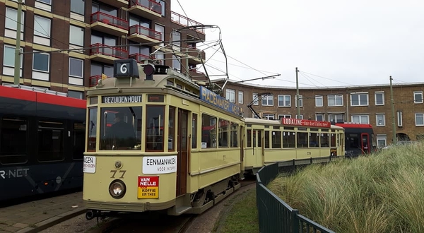 24 oktober 2017 Combinatie HTM 77+779 nu in Scheveningen Haven.