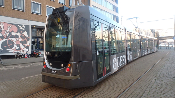 2126 - Guess Noir - 11.02.2020 RET-3