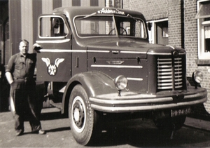 PB-94-60  Chauffeur M. Klooster