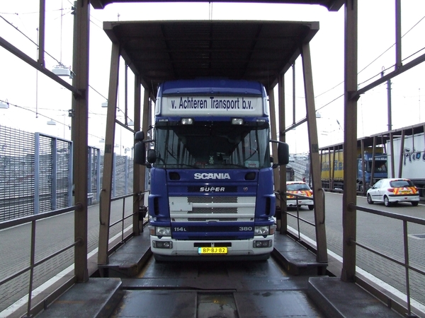 BP-BJ-82  In de Euro tunnel