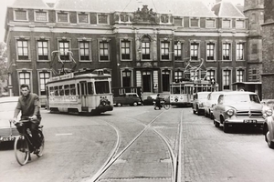 Beginpunt van lijn 2 (Meer en Bos) en lijn 3 (Kwartellaan)