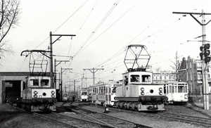 Wwerkpaarden van de HTM in 1958. Volop actie op de Delfselaan