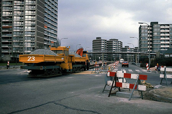 Grindlosser lijn 3 in Voorburg ter hoogte van Essesteyn