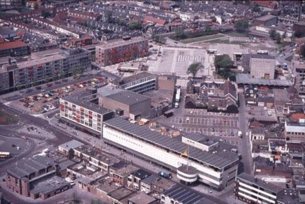 Campingafdeling op het dak van V&D Den Helder