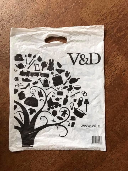 Ja hoor met kerstspullen er in op zolder