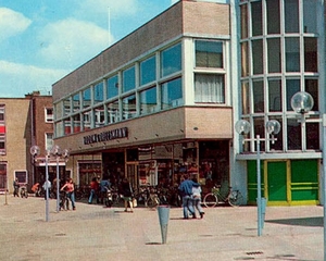 Vroom en Dreesmann Geleen het gebouw is allang weg.