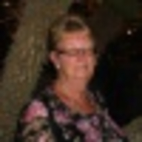 369885_100000697574582_187969316_q