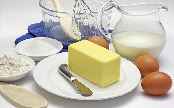 foto-van-boter-melk-en-eieren-hd-eten-achtergrond