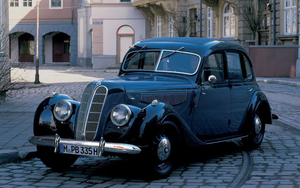 auto-achtergrond-met-een-bmw-335-uit-1939