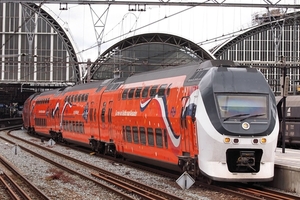 Treinstel 9520 in Amsterdam, 2013