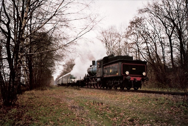 ZLSM E2 1040 met aan de haak Hondekop 766 tussen Kerkrade en Spek