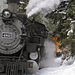 hd-winter-hintergrundbilder-mit-einem-alten-lokomotive-zuge-im-wi