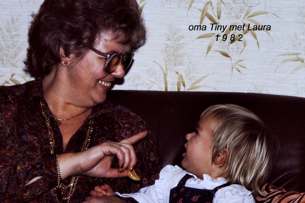oma Tiny en Laura