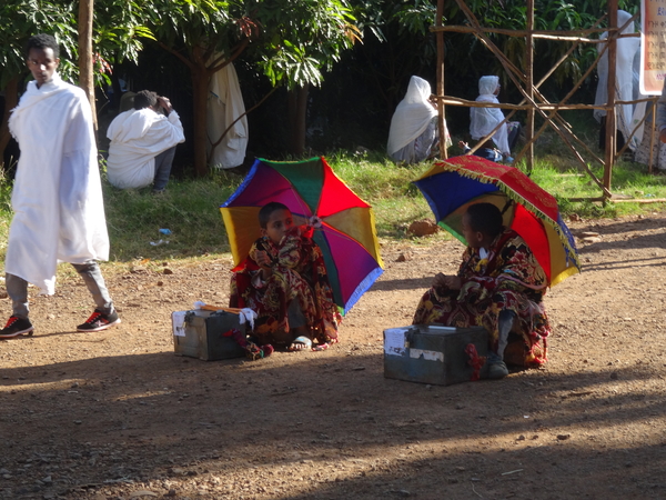 3A Bahir Dar--Gondar, kerkdienst _DSC00214