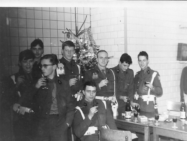 27 Kerstnacht  K Paleis Laken 24-12-1966