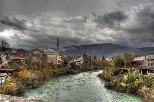 174833-HDR-city-river-mosques-clouds
