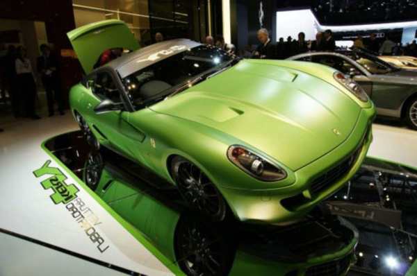 2015-Ferrari-599-Hybrid-Green-Photo