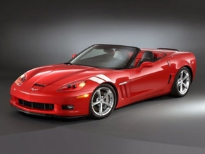 2010-Chevrolet-Corvette-Grand-Sport-Front-Side-590x442