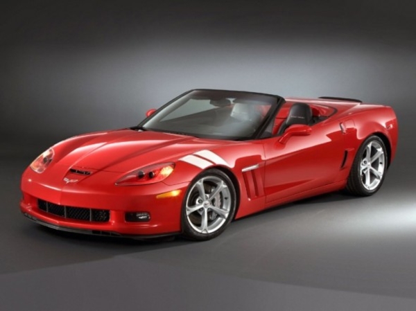 2010-Chevrolet-Corvette-Grand-Sport-Front-Side-590x442