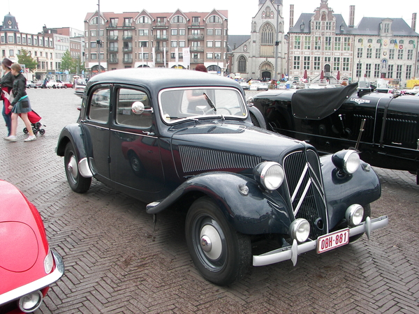 oldtimers zondag 2011 014