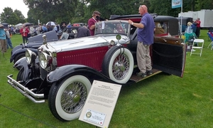 Concours-d'Elegance-of-America-Minerva-Town-Car