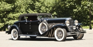 1930-duesenberg-model-j255-torpedo-phaeton-by-fran-roxas