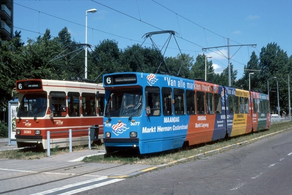 3090+3077 GTL's op lijn 6 bij het eindpunt De Uithof