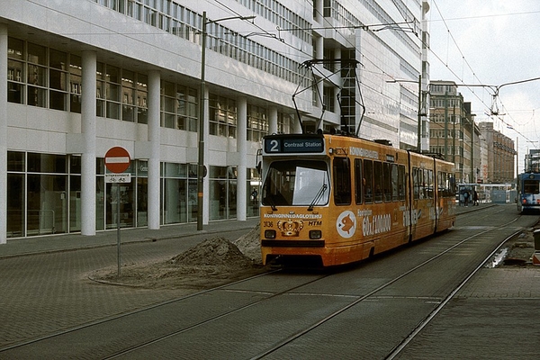 3136 Spui 16 april 1999
