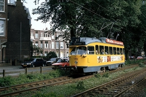 1317 van lijn 11 op de van Boetzelaerlaan. 28-06-1993