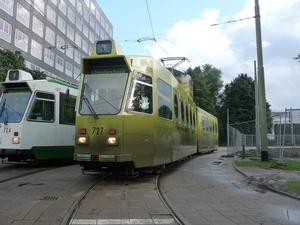 727 DUIKBOOT-TRAM kom werken bij de RET (2010)