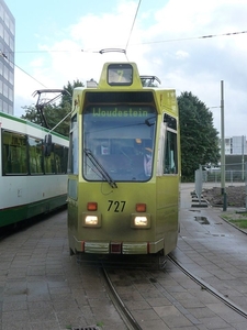 727 DUIKBOOT-TRAM kom werken bij de RET (2010)