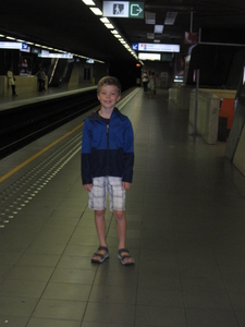 21) Op 15 aug. Ruben in de metro