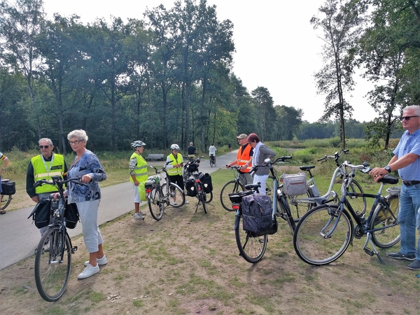 Fietsen door het water 16-08-2018  (10)