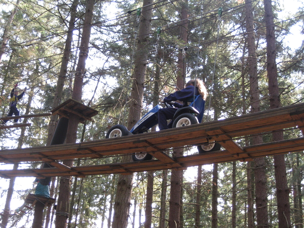 25) Jana in haar go-cart